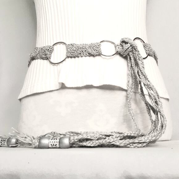 Handcrafted Silver Tone Gray Statement Chain Link Belt With Beaded Tassels - Picture 1 of 13